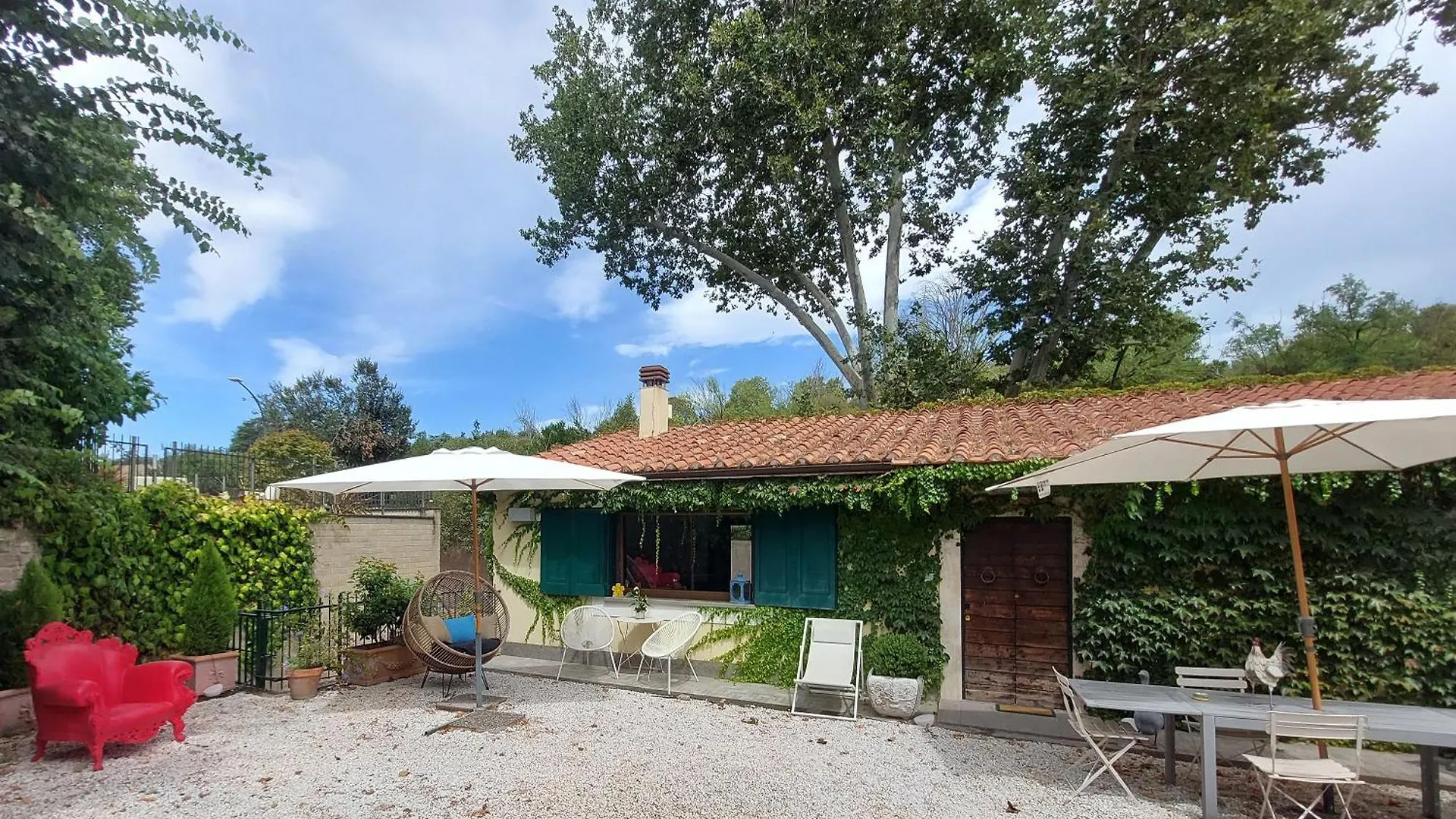 Green Suite On The Roof - Roma Homestay